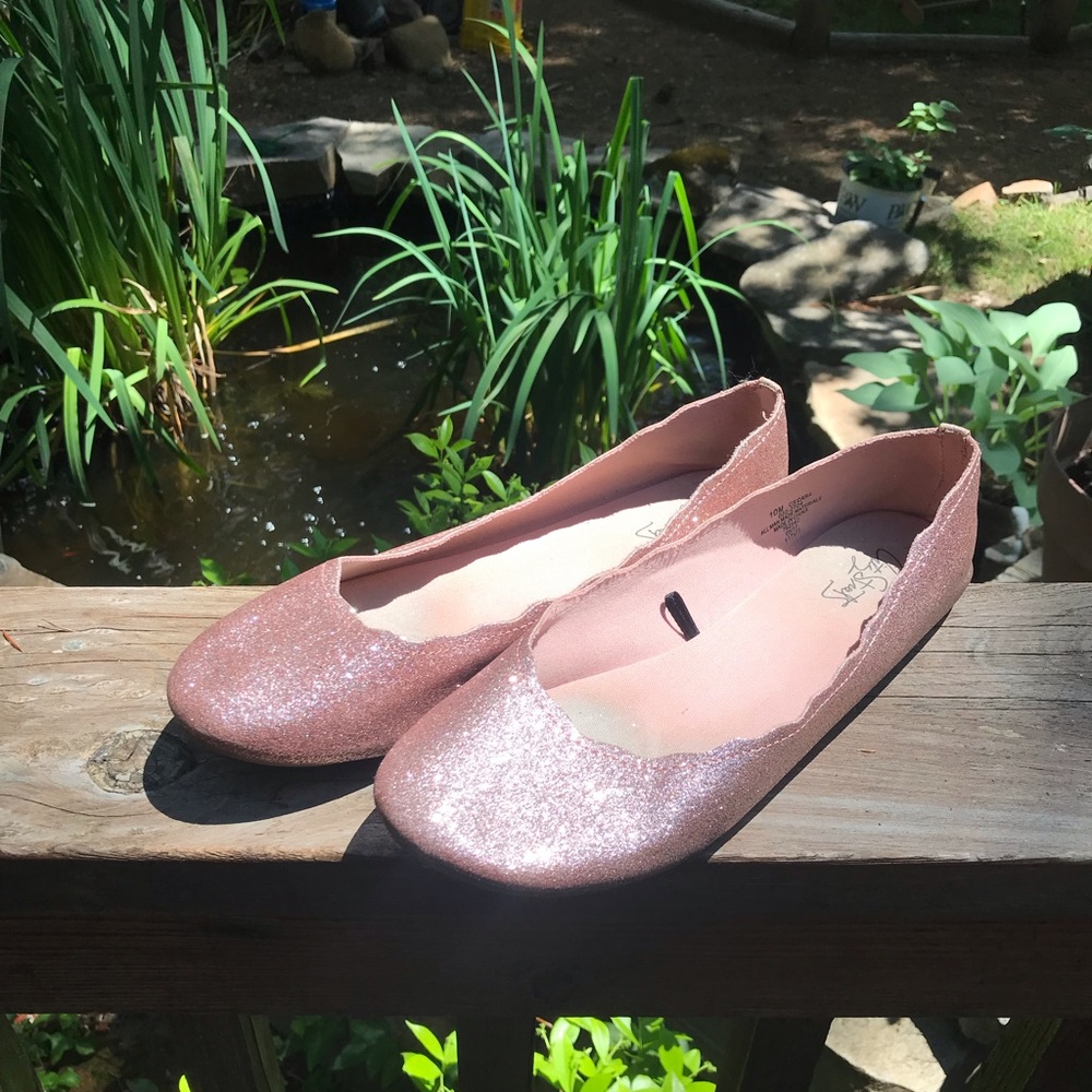 Ballet flats